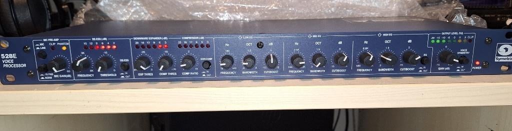 Symetrix 528E HQ microfoonversterker, Ophalen, Zo goed als nieuw, Audio