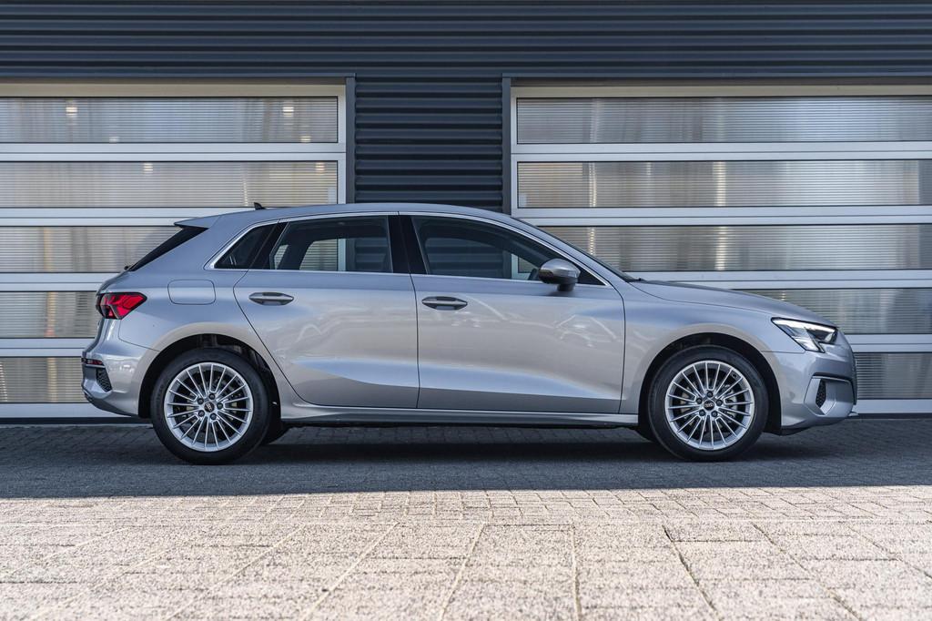 Audi A3 Sportback 30 TFSI 110pk S-tronic Advanced Edition |, Auto's, 12 maanden, Stof, Origineel Nederlands, Bedrijf