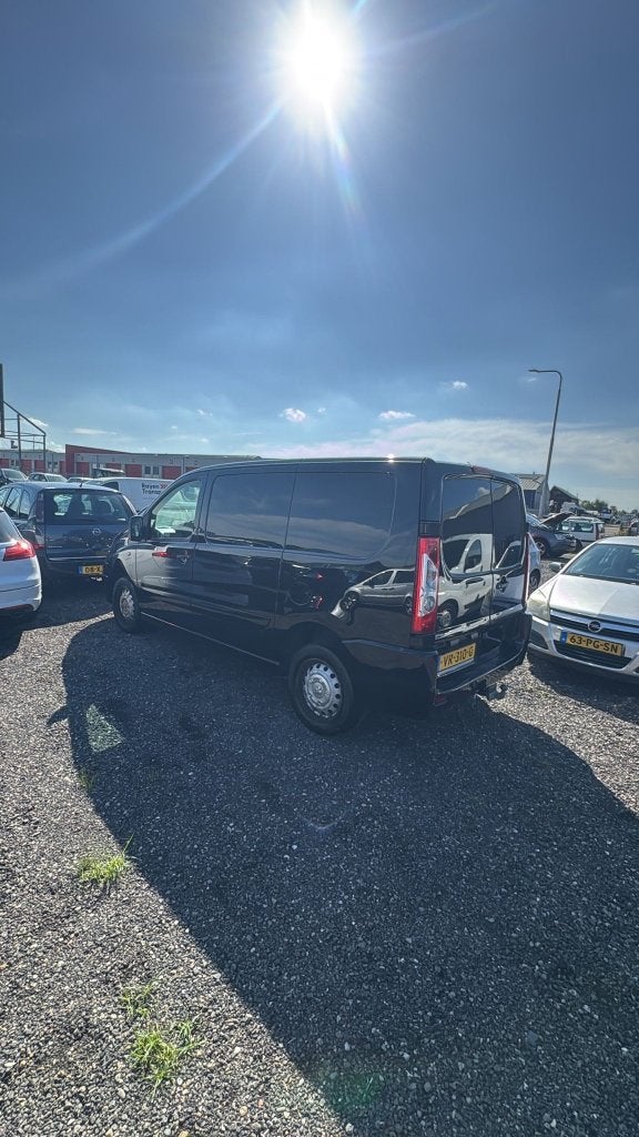 Peugeot Expert 2.0 HDI 94KW 2015, Voorwielaandrijving, Euro 5, Stof, Zwart