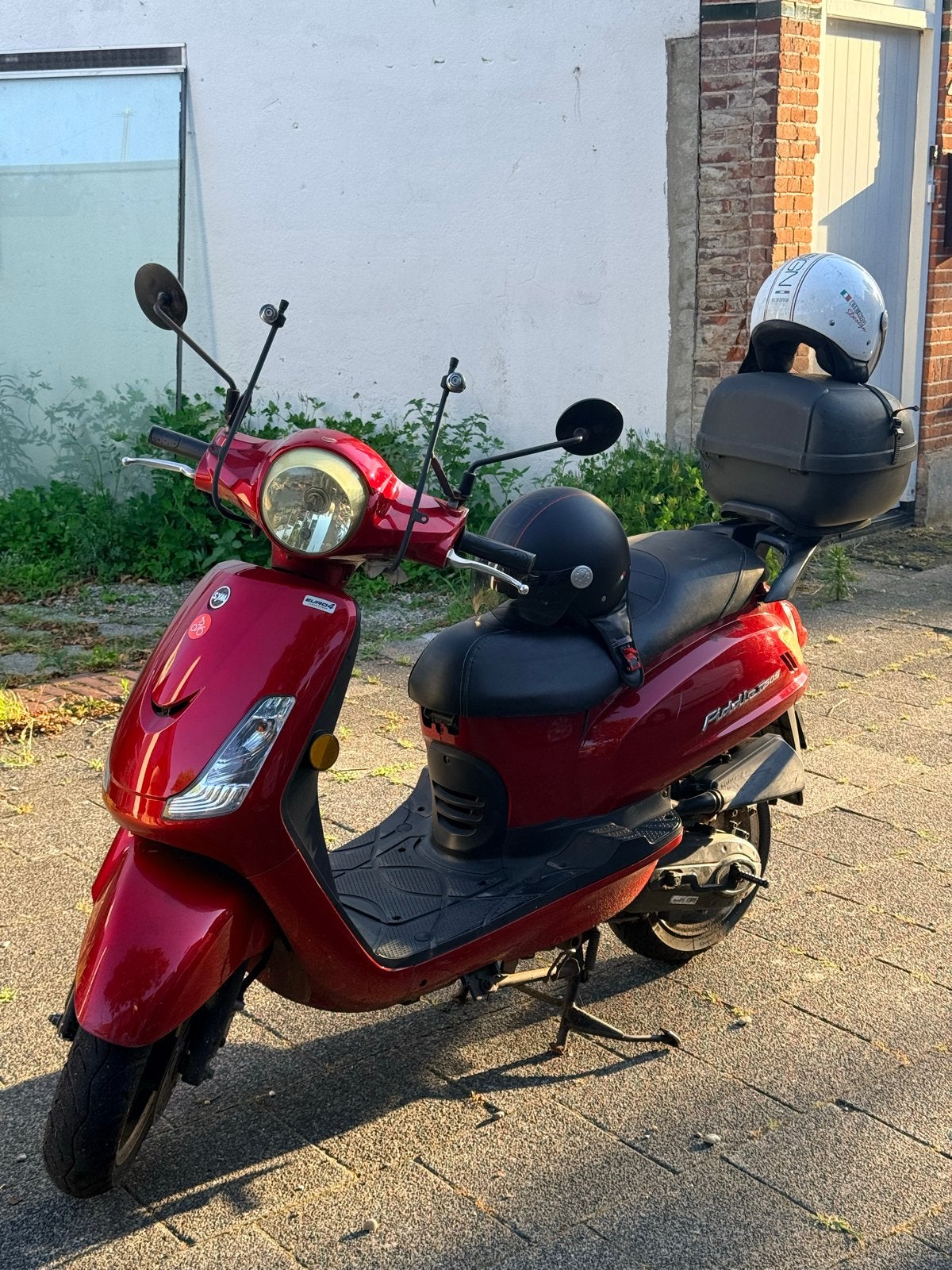 Sym Fiddle II Scooter - Rood, inclusief helmen en hoes, Ophalen, Gebruikt, Maximaal 45 km/u, 49 cc