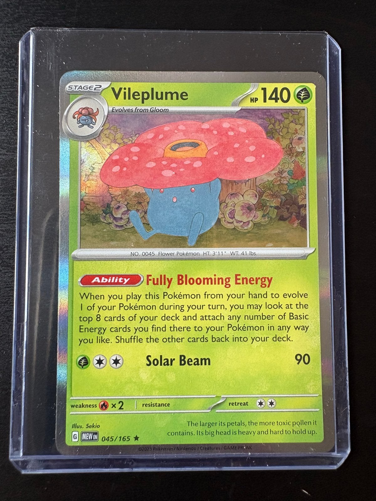 Pokémon Kaart Vileplume 045/165 - Zo goed als nieuw, Ophalen of Verzenden, Zo goed als nieuw, Losse kaart