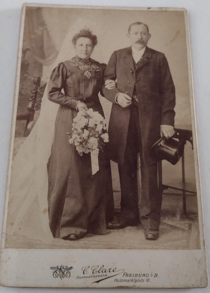 oude foto huwelijk-zwarte trouwjurk, Ophalen of Verzenden, Voor 1940, Gebruikt, Overige onderwerpen