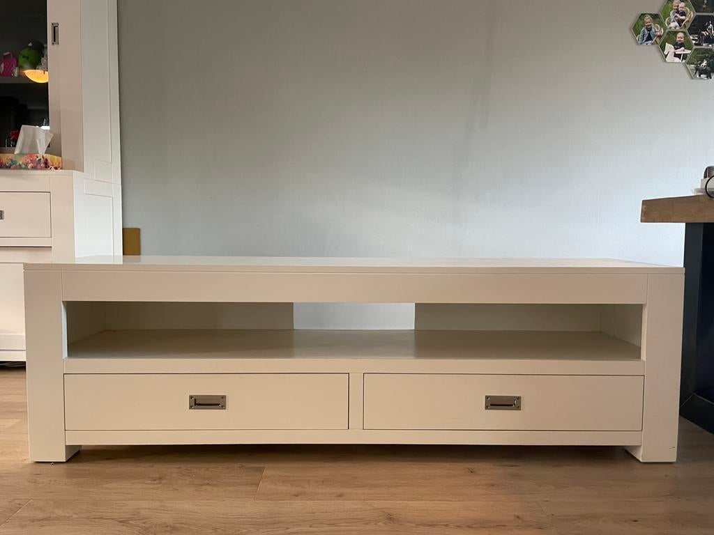 Tv meubel, Ophalen, 150 tot 200 cm, Zo goed als nieuw, Minder dan 100 cm