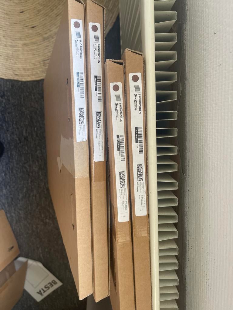 IKEA Kallviken frontjes Besta (4x) + afwerkpaneel, Ophalen of Verzenden, Zo goed als nieuw