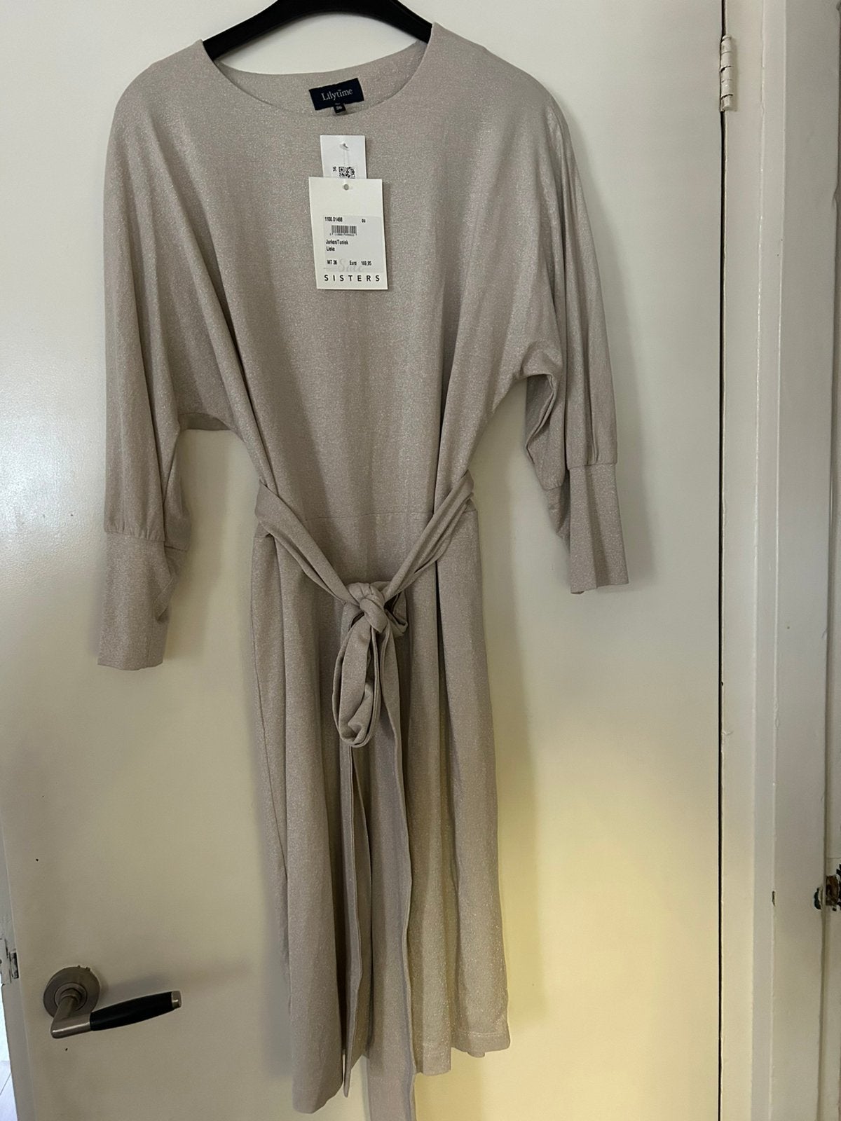 Nieuwe jurk van lilytime maat 36, Kleding | Dames, Jurken, Ophalen of Verzenden, Zo goed als nieuw, Maat 36 (S), Onder de knie