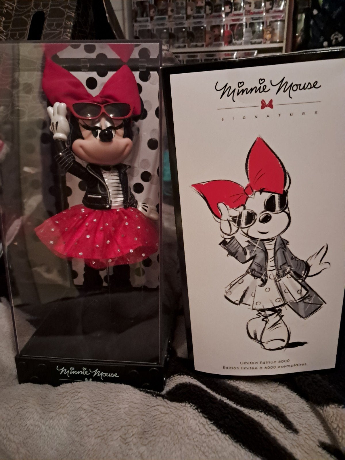 Disney store minnie limeted indition doll, Ophalen of Verzenden, Mickey Mouse, Beeldje of Figuurtje
