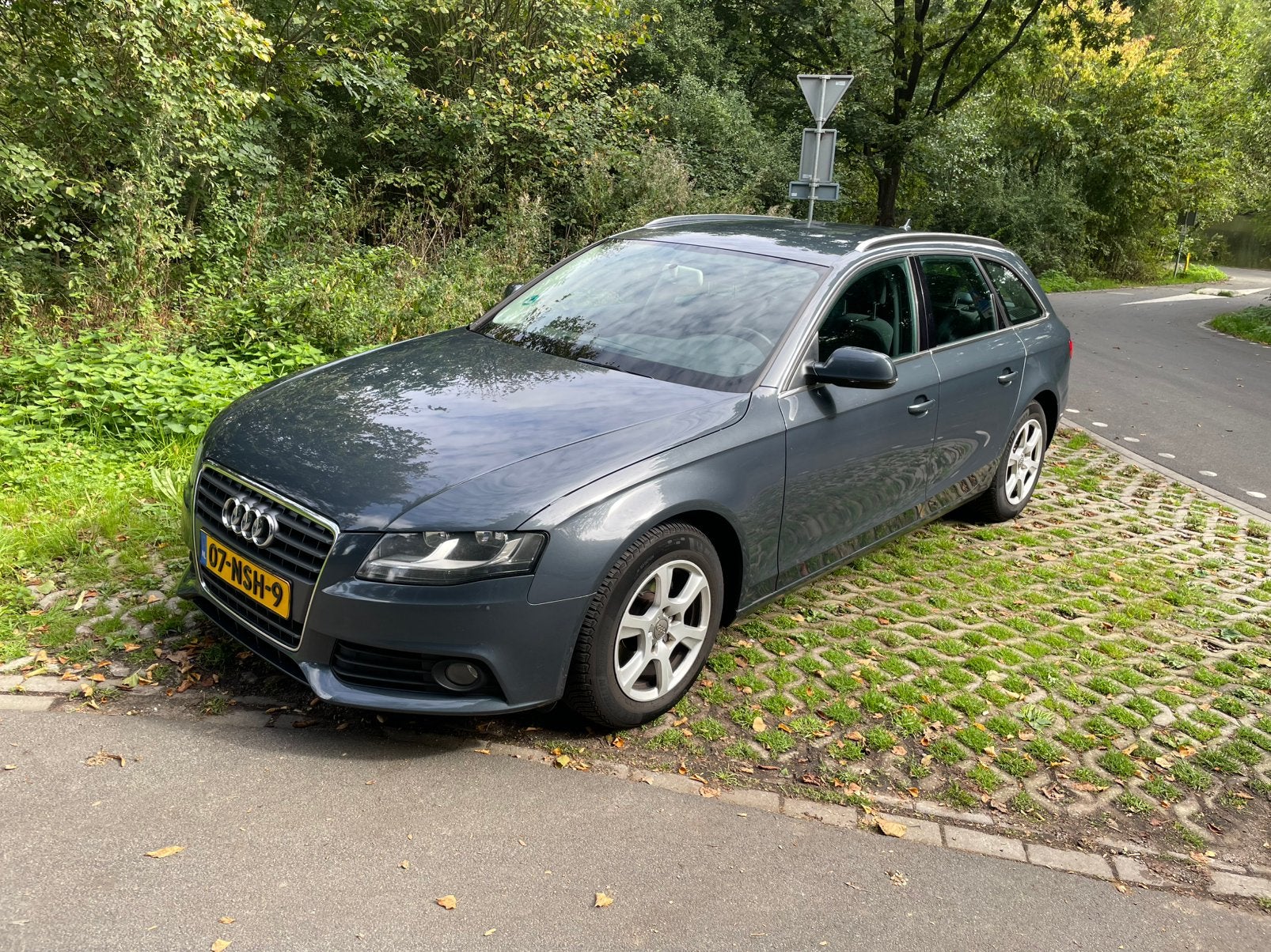 Audi A4 1.8 Tfsi 88KW Avant Multitronic 2010 Grijs, 1490 kg, 4 cilinders, A4, Origineel Nederlands