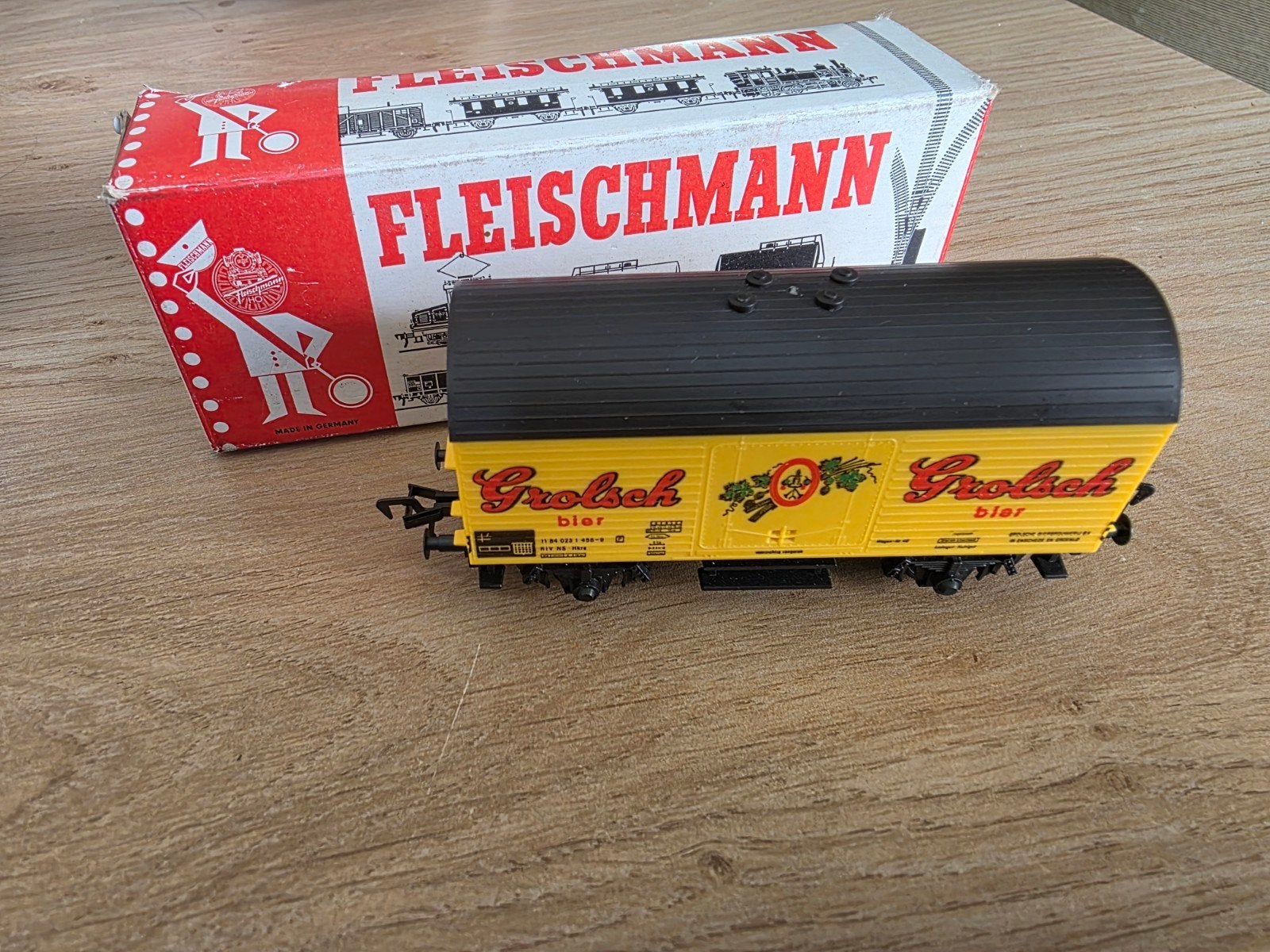 Fleischmann 5045 Grolsch Bier Wagon - Zo goed als nieuw, Ophalen of Verzenden, Zo goed als nieuw, Wagon, Fleischmann