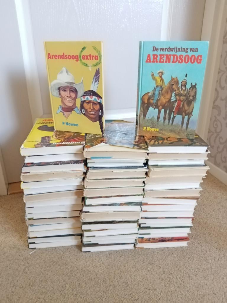 Arendsoog boeken, Boeken, Ophalen of Verzenden, Zo goed als nieuw