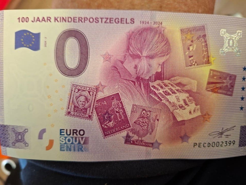 0 Euro Souvenirbiljetten: Kindepostzegels & Comics Station, Postzegels en Munten, Verzenden, Setje