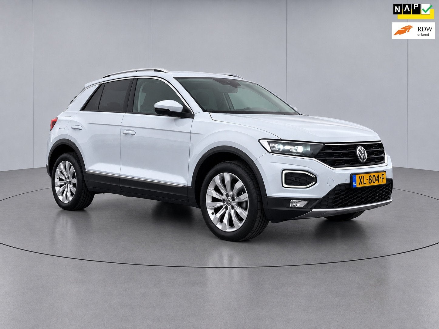 Volkswagen T-Roc 1.5 TSI Sport/Navi/camera/automaat, Stof, 4 cilinders, 150 pk, Wit