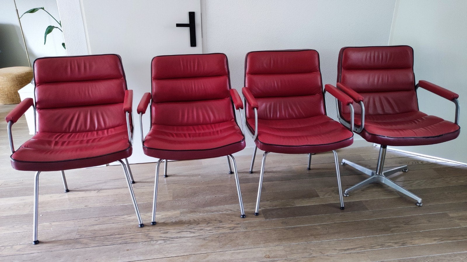 4 Artifort Channel fauteuils in rood leer, Ophalen, Gebruikt, Vier, Leer