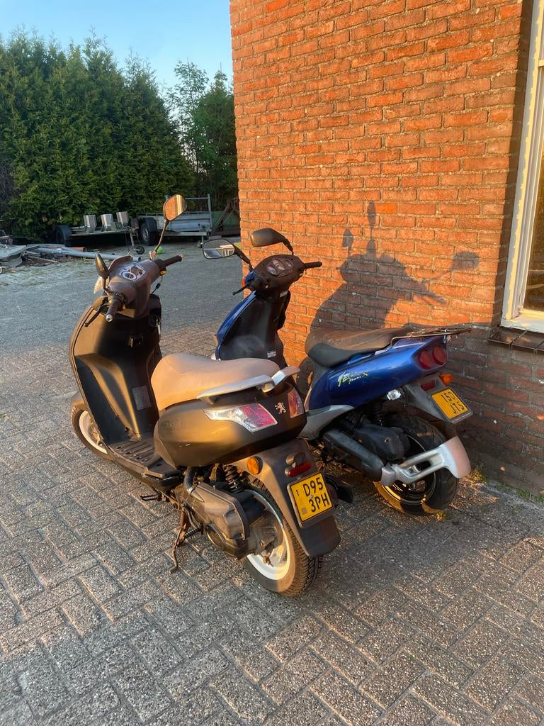 Opknap scooters: Peugeot Vivacity 2016 & Sym Jet Basix, Fietsen en Brommers, Maximaal 45 km/u, Ophalen of Verzenden, Zo goed als nieuw