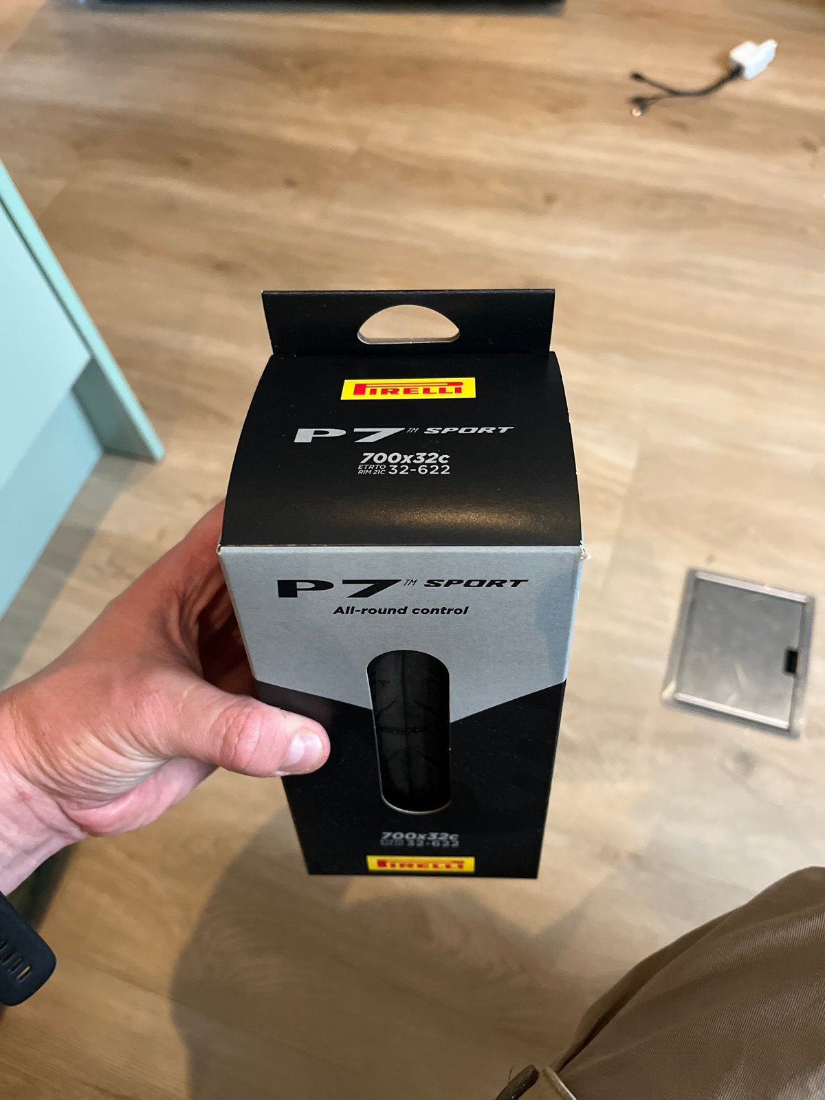 2 Nieuwe Pirelli P7 Sport Racefietsbanden 700x32c, Fietsen en Brommers, Ophalen of Verzenden, Nieuw, Overige merken