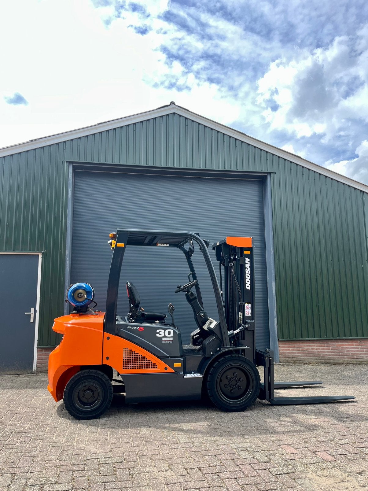 Doosan 3 ton - LPG - NIEUWSTAAT - freelift - sideshift !!!, Doosan, Heftruck, Doosan, Ophalen