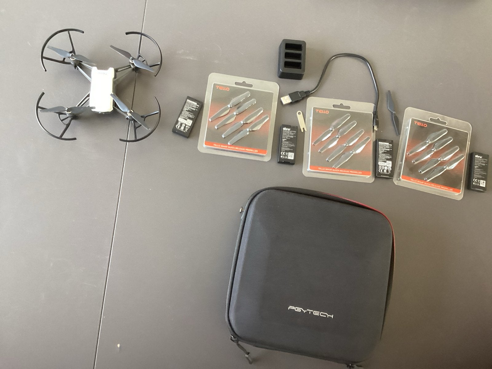 DJI Ryze Tello drone met 4 accu's, lader en extra propellers, Ophalen, Basiskwaliteit, Minder dan 100 meter, Speelgoeddrone