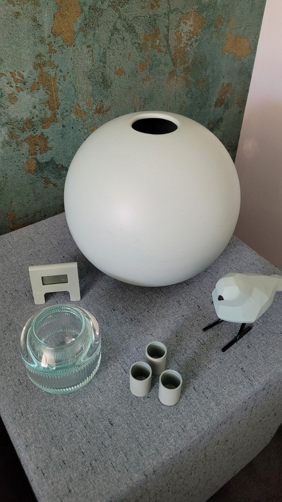 Grote ronde vaas in lichtgroen/mintkleur, Huis en Inrichting, Woonaccessoires | Vazen, Overige materialen, Ophalen of Verzenden