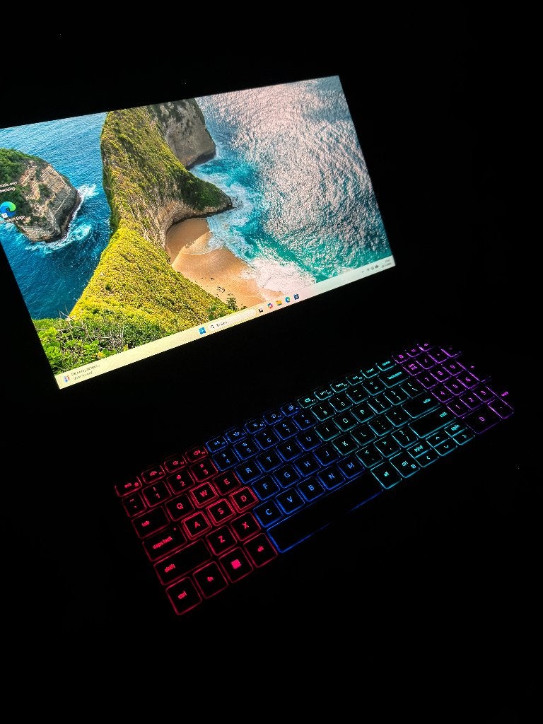 DELL G15 5530 | i7 | 32GB ram | 1TB SSD | RTX 4060 | RGB key, Computers en Software, Windows Laptops, Ophalen, Met videokaart