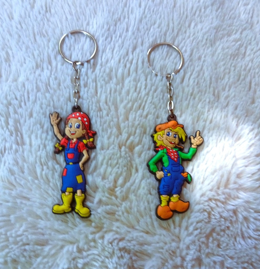 2 Sleutelhangers boertje en boerinnetje, Verzenden, Zo goed als nieuw, Knuffel of Figuurtje