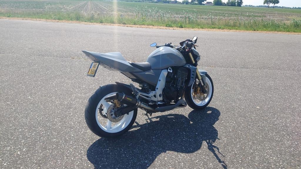 Kawasaki Z1000 2004 – Nardo Grey – Unieke en nette motor, Motoren, Particulier, Naked bike