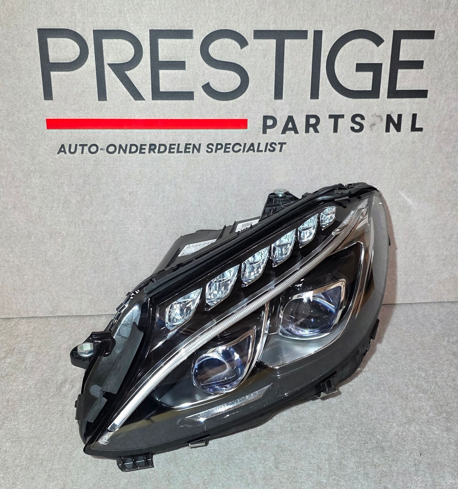Koplamp Mercedes C Klasse W205 ILS VOL LED Links A2059067902, Gebruikt, -, Ophalen of Verzenden, -