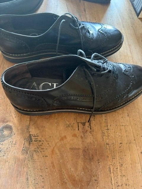 AGL brogues, zwart leer, maat 39,5 Perfecte staat., Schoenen met lage hakken, Zwart, AGL, Ophalen of Verzenden