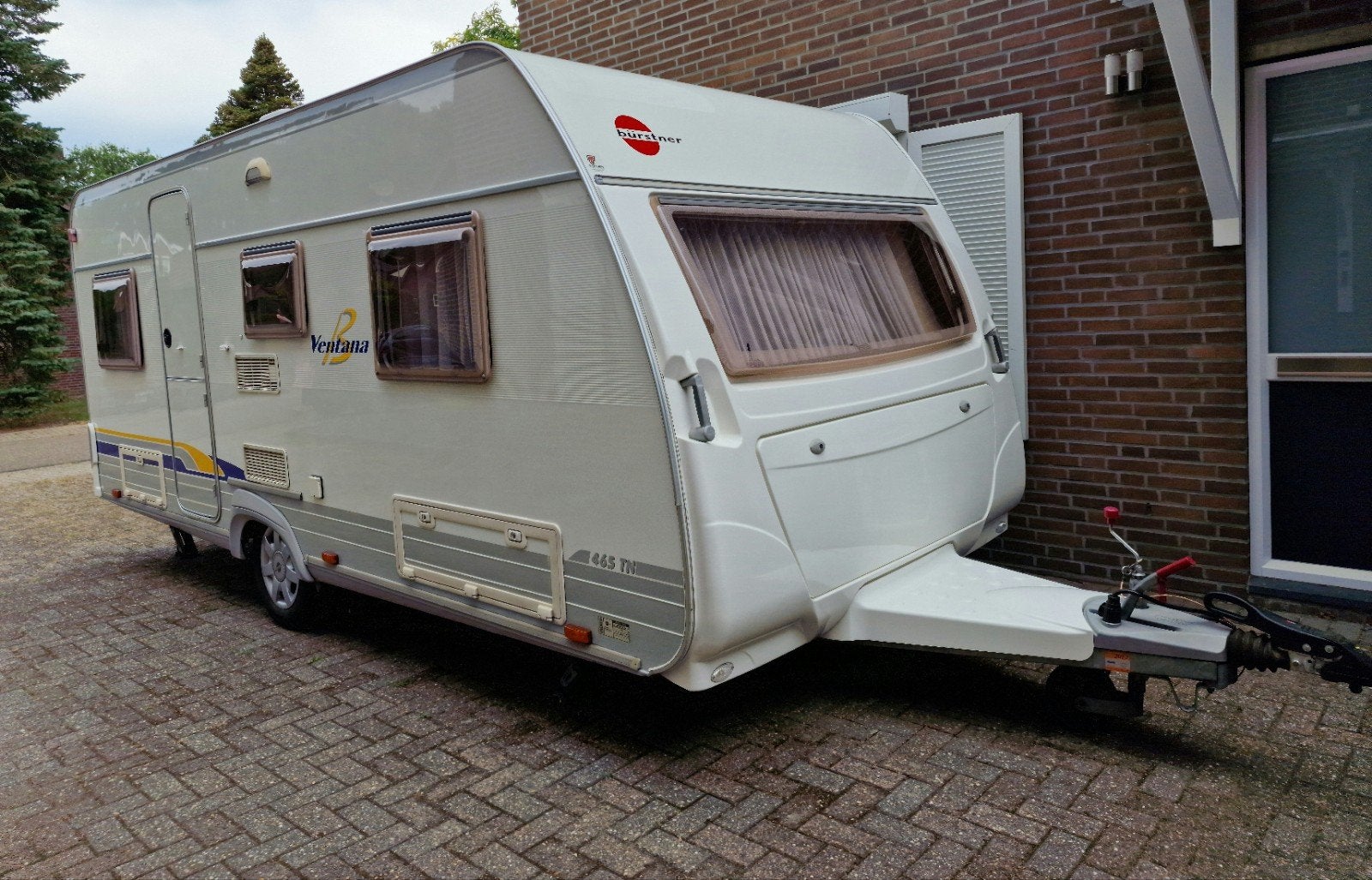 Bürstner Ventana 465 TN + MOVER + voortent, Koelkast, Particulier, Bürstner, 5 tot 6 meter