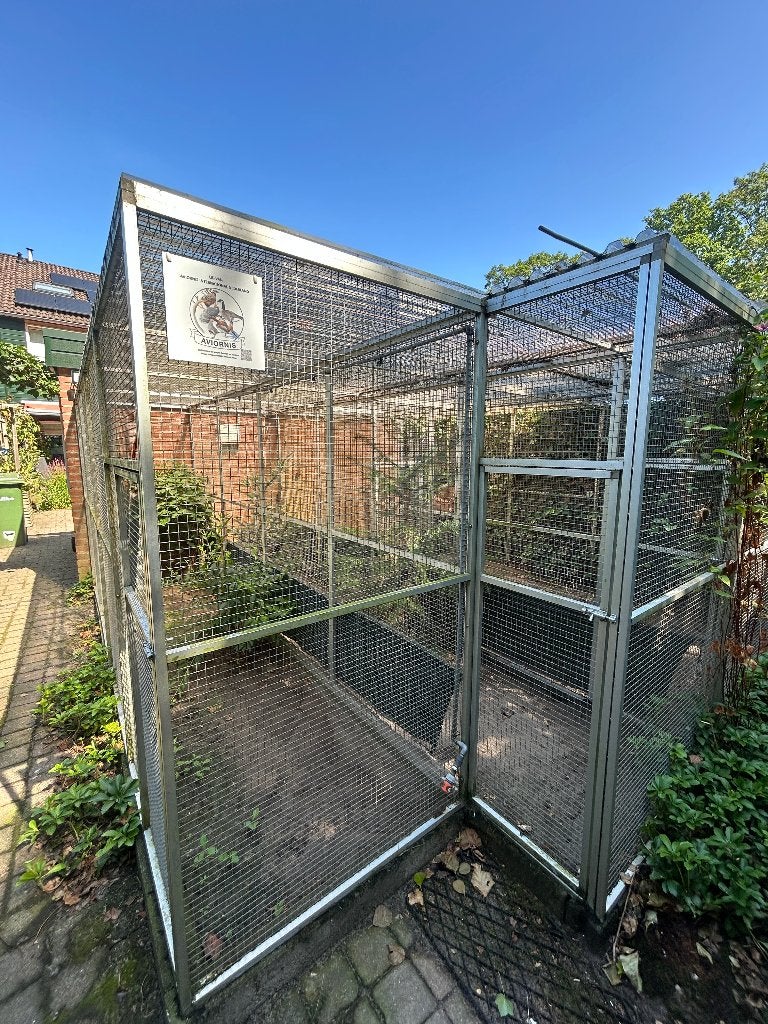 Volière geanodiseerd aluminium, Dieren en Toebehoren, Vogels | Hokken en Kooien, Ophalen, Gebruikt, Aluminium, Volière