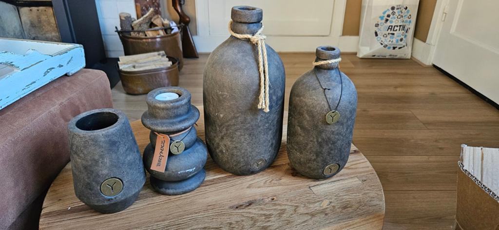 Brynx brown accessoires te koop, Huis en Inrichting, Woonaccessoires | Vazen, Ophalen of Verzenden, Overige kleuren, Glas