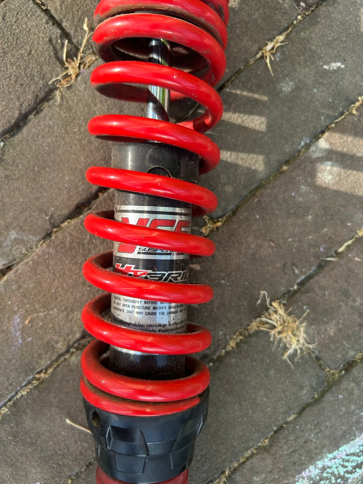 YSS Schokbreker Rood Yamaha Aerox, Fietsen en Brommers, Brommeronderdelen | Scooters, Gebruikt, Yamaha, Overige typen, Ophalen