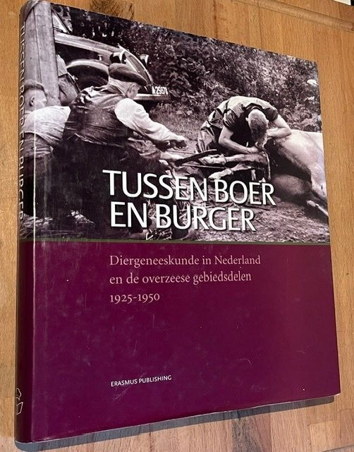 E.P. Oldenkamp. Tussen boer en burger. Diergeneeskunde. 2007, 20e eeuw of later, Ophalen of Verzenden, Zo goed als nieuw, E.P. Oldenkamp
