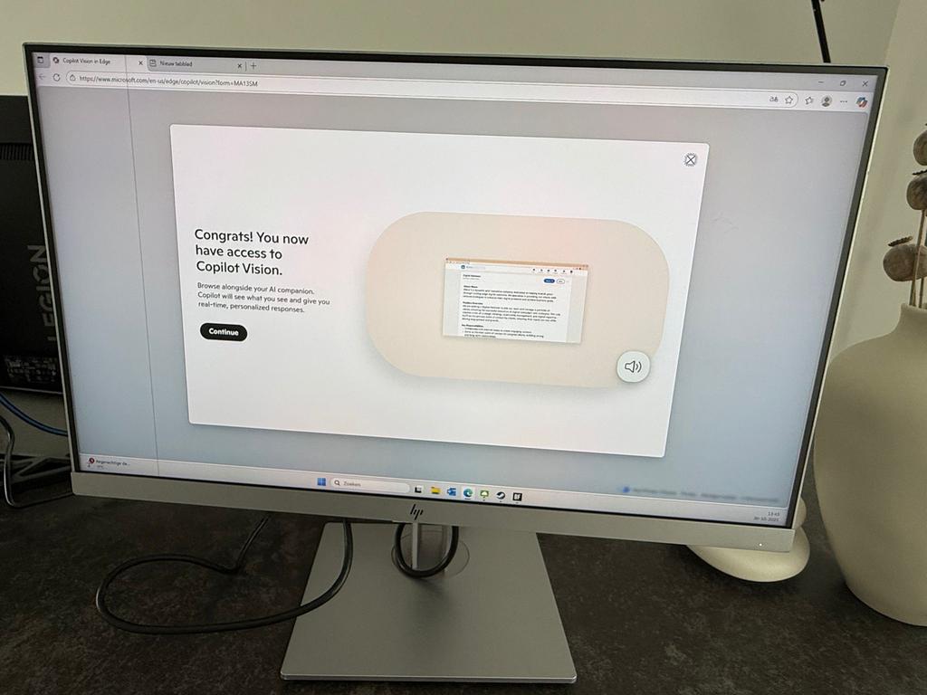 2x monitor van HP en Philips 24”, Computers en Software, Monitoren, Ophalen, HDMI, IPS, In hoogte verstelbaar