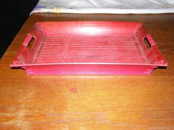 Rood dienblad, Ophalen of Verzenden, Zo goed als nieuw, Hout