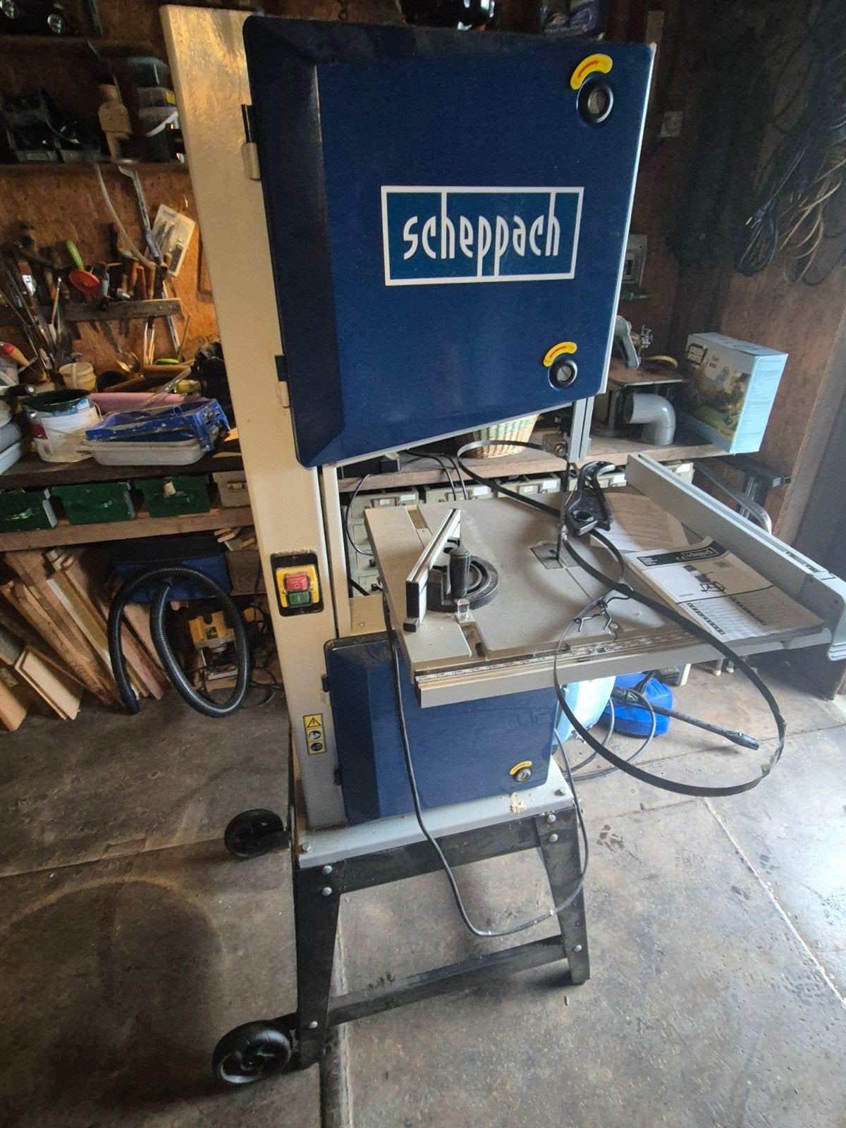 Scheppach Lintzaag HBS400 met extra zaagblad en wieltjes, Ophalen, Gebruikt, 600 tot 1200 watt, Lintzaag