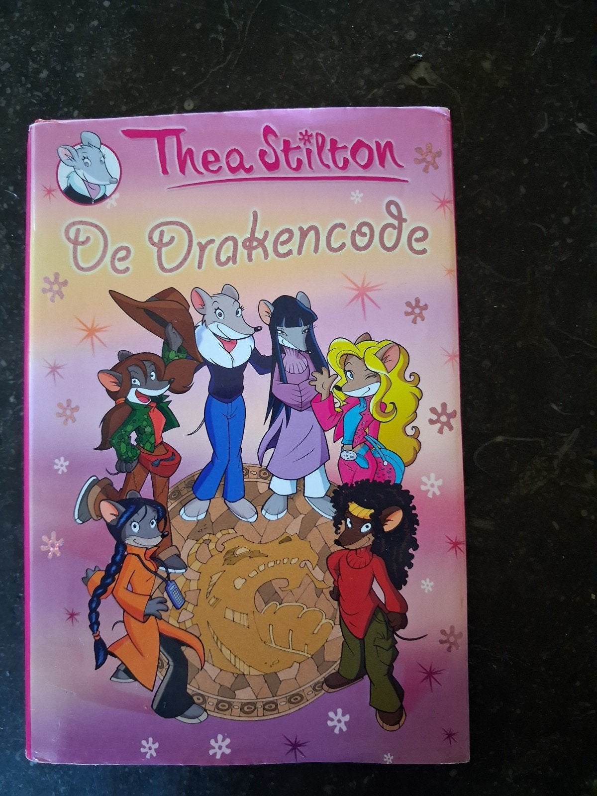 Thea Stilton - De Drakencode, Ophalen of Verzenden, Gelezen, Thea Stilton, Fictie