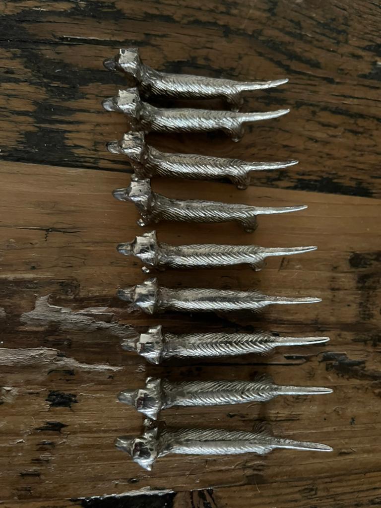 Messenleggers teckels, Ophalen
