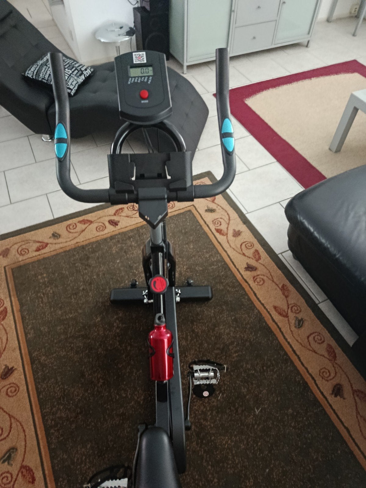 Zo goed als nieuwe Hometrainer - Slechts 15x gebruikt!, Sport en Fitness, Ophalen of Verzenden, Zo goed als nieuw, Metaal, Benen