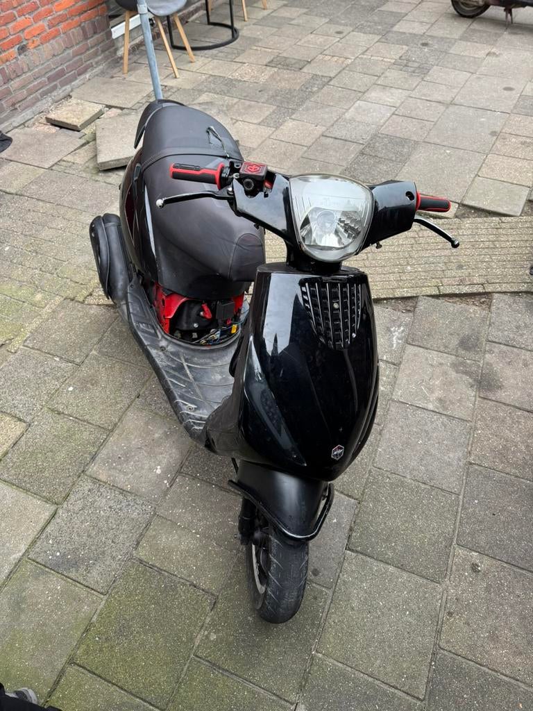 Zip 172cc ruilen, Ophalen, Zo goed als nieuw, Tweetakt, Zip