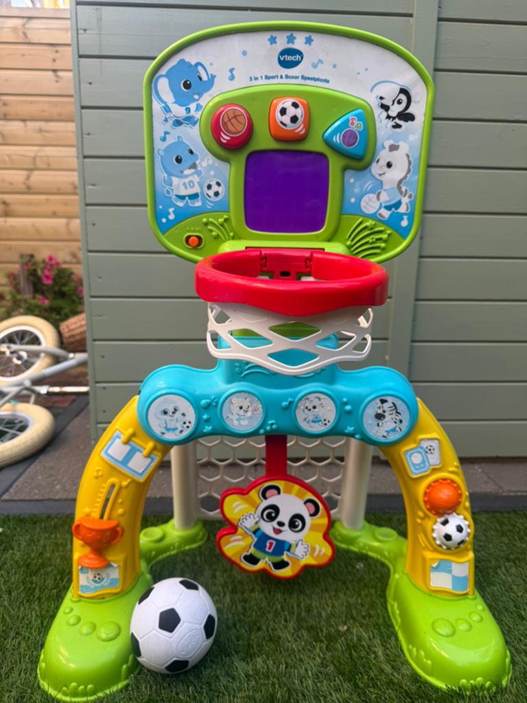 Vtech Sport & Scoor Speelplaats - Geluid en scherm werken, Kinderen en Baby's, Speelgoed | Vtech, Ophalen, Zo goed als nieuw, 6 maanden tot 2 jaar