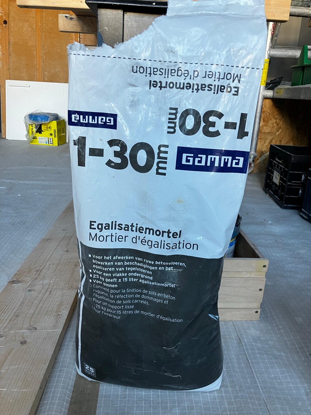 Gamma Egalisatiemortel 1-30mm (ruim kwart vol), Ophalen, Gebruikt