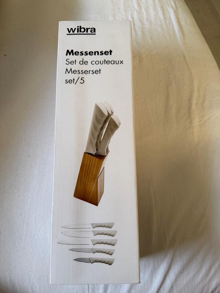 Wibra Messenset - 5 messen met houten blok, Beige, Overige typen, Nieuw, Ophalen of Verzenden