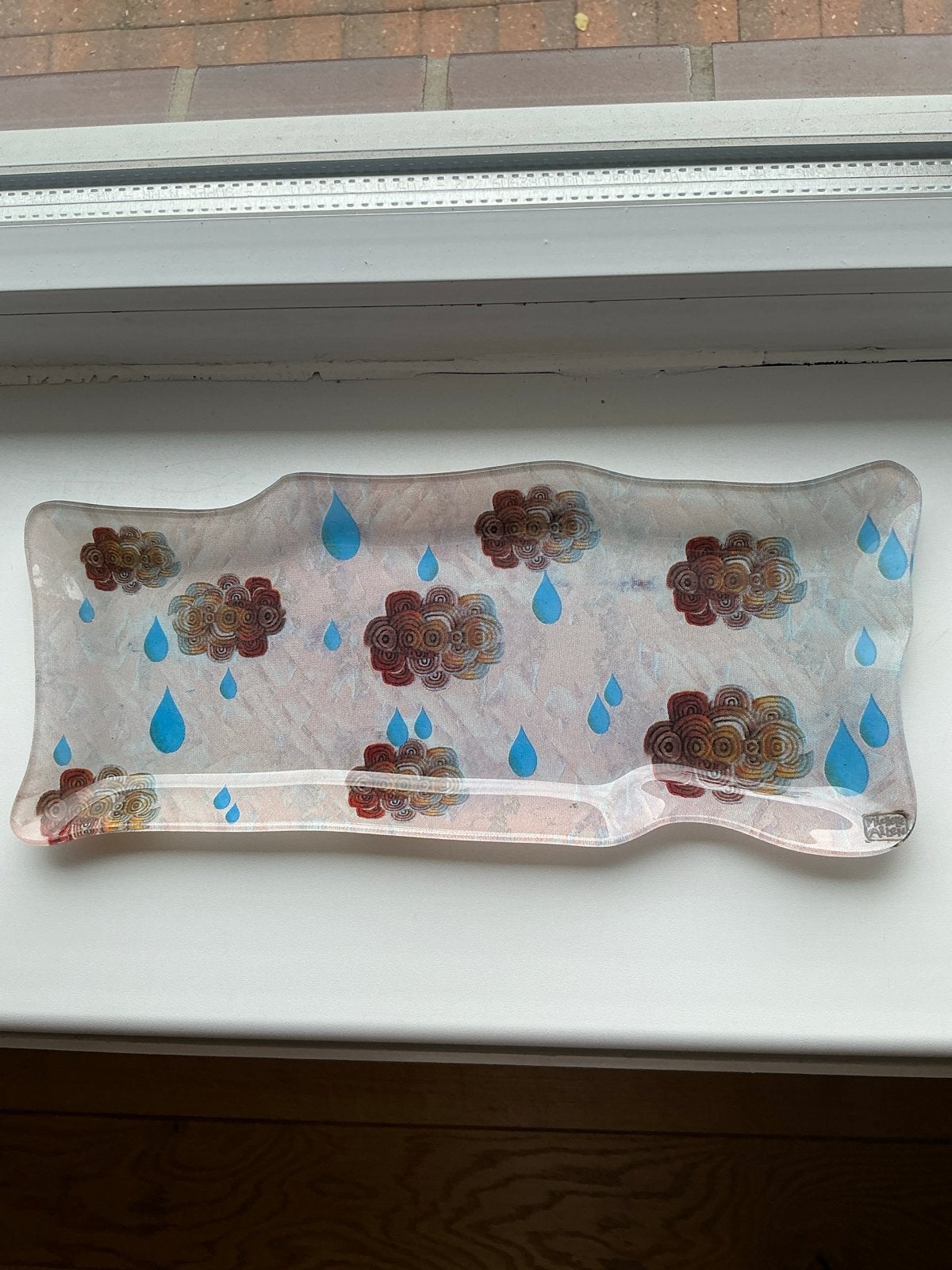 Glazen schaal met wolken en regendruppels, Ophalen of Verzenden