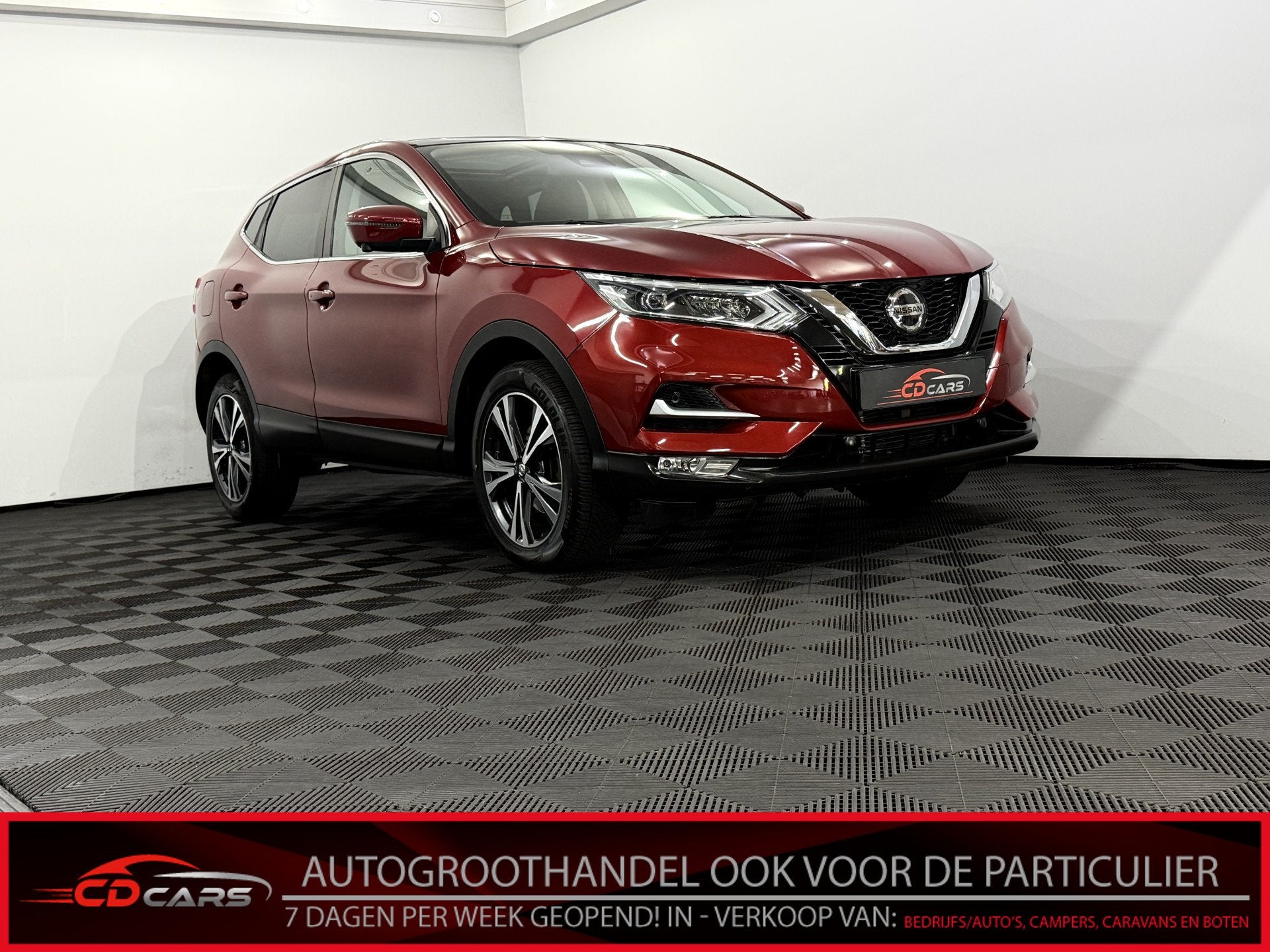 Nissan QASHQAI 1.2 N-Connecta Panoramadak, 360 Camera, Navi,, Auto's, Stof, Gebruikt, 4 cilinders, 116 pk