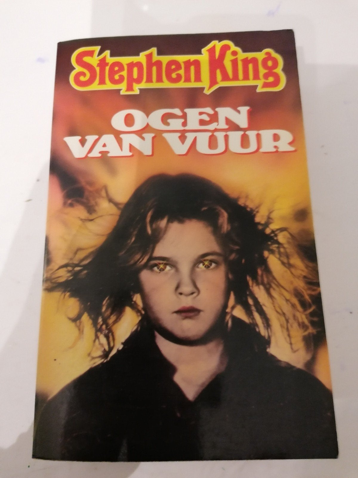Stephen King - Ogen van Vuur (Paperback), Boeken, Fantasy, Ophalen of Verzenden, Gelezen, Stephen King