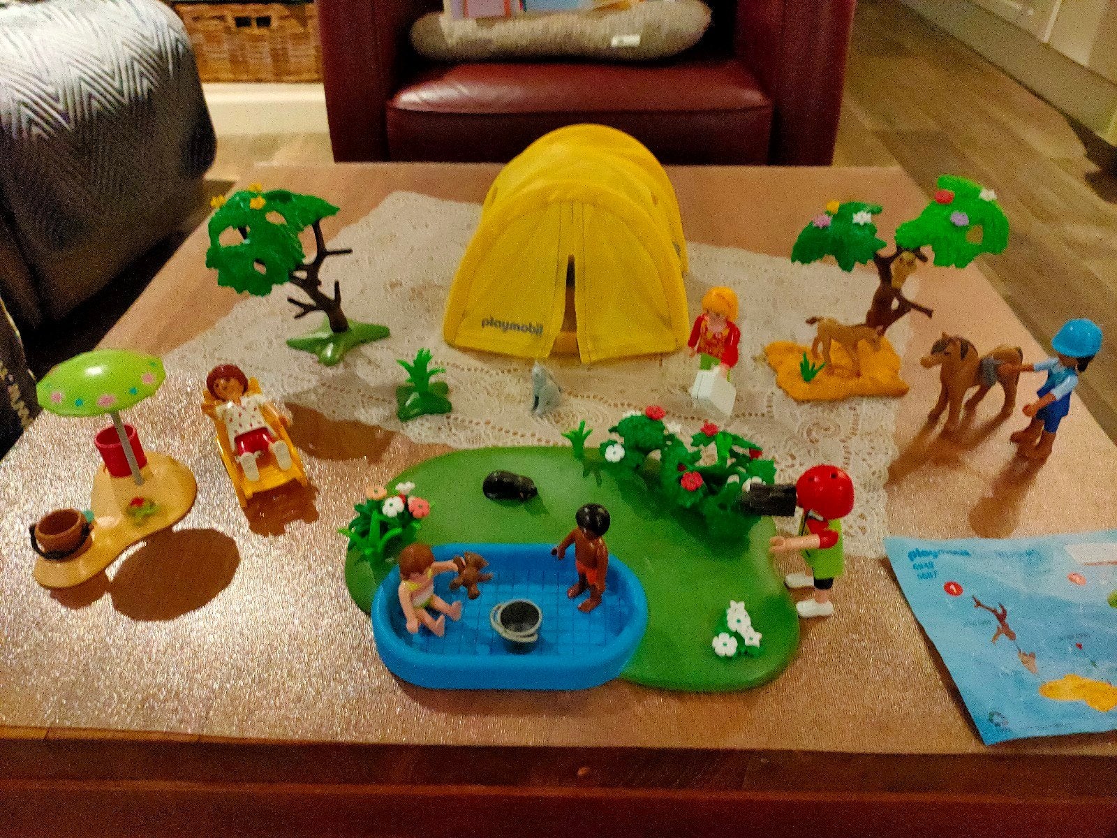 vakantie park met  tentje, Ophalen of Verzenden