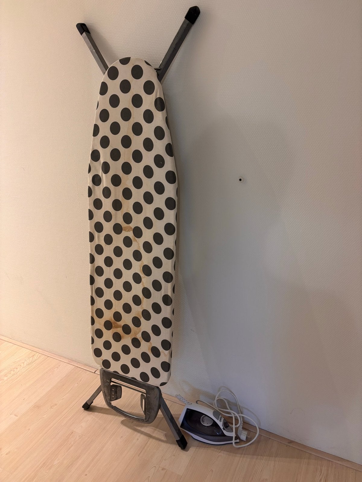 Brabantia Strijkplank en Philips Strijkbout - Complete Set, Ophalen, Gebruikt, Strijkijzer met snoer