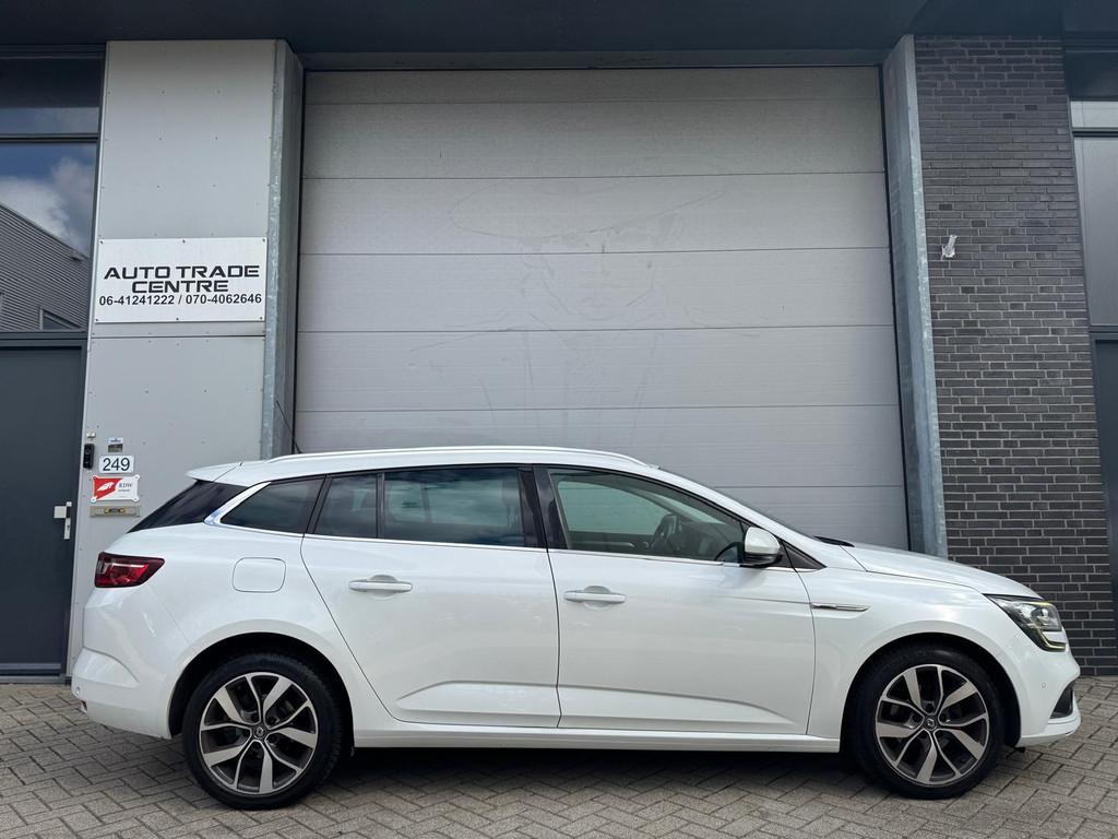 Renault Mégane Estate 1.2 TCe Bose [Camera|Keyless|Dodehoek, Voorwielaandrijving, Gebruikt, Leder en Stof, Origineel Nederlands