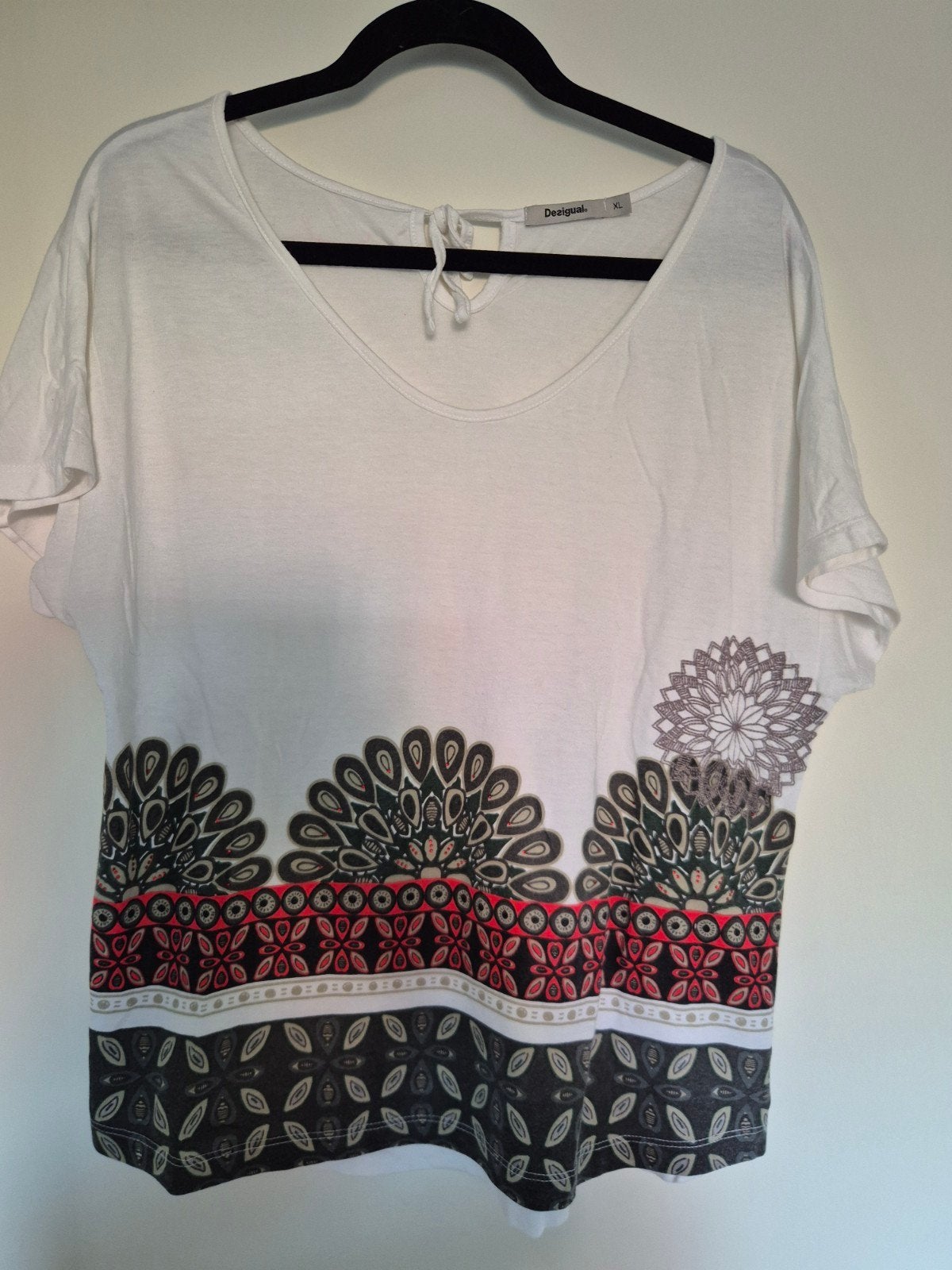 Desigual T-shirt wit met print, strass en borduursel - XL, Desigual, Ophalen of Verzenden
