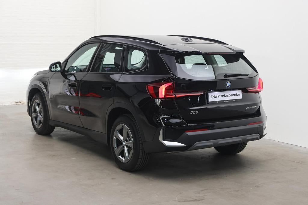 BMW X1 xDrive25e Automaat / Trekhaak / Achteruitrijcamera /, Stof, Gebruikt, Euro 6, Zwart