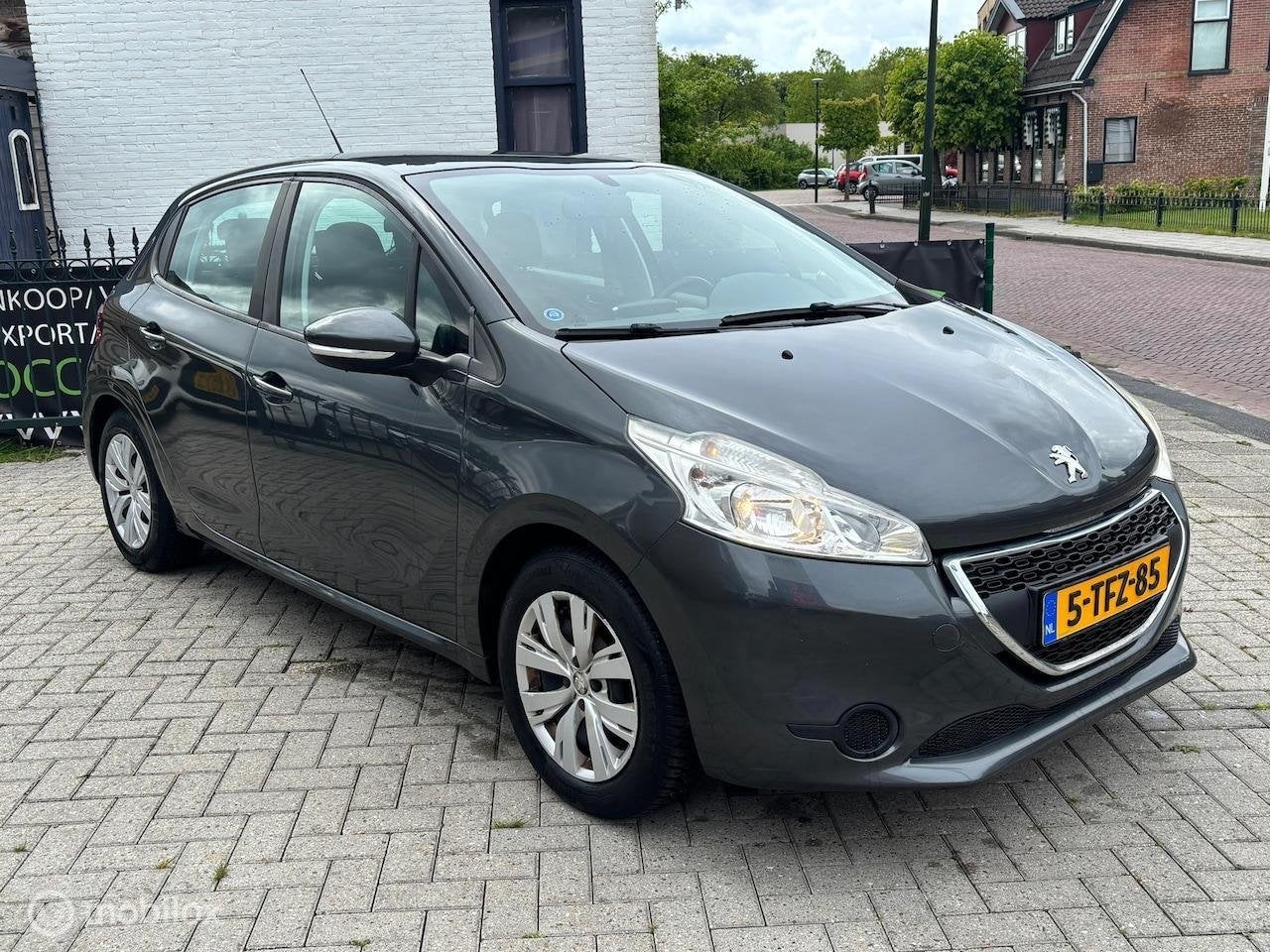 Peugeot 208 1.2 VTi Active | NIEUWE APK | CRUISE | AIRCO | N, Voorwielaandrijving, Euro 5, Gebruikt, 31 €/maand